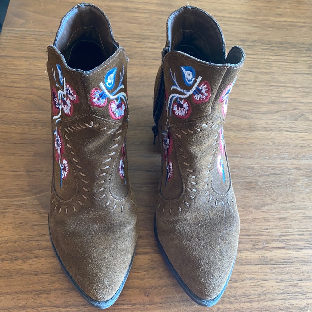 Carlos Santana suede cowboy booties